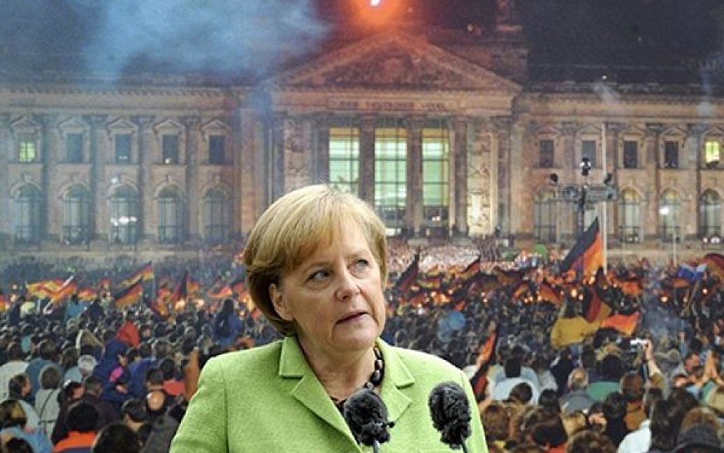 Прес-конференція Ангели Меркель у Рейхстазі, де зараз проходить виставка присвячена об’єднанню Німеччини. Виставку, яка розпочалася 3 жовтня, вже відвідали більше мільйона відвідувачів. / © AFP