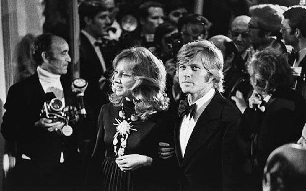 1972 рік. Актор Роберт Редфорд з дружиною / © Getty Images/Fotobank