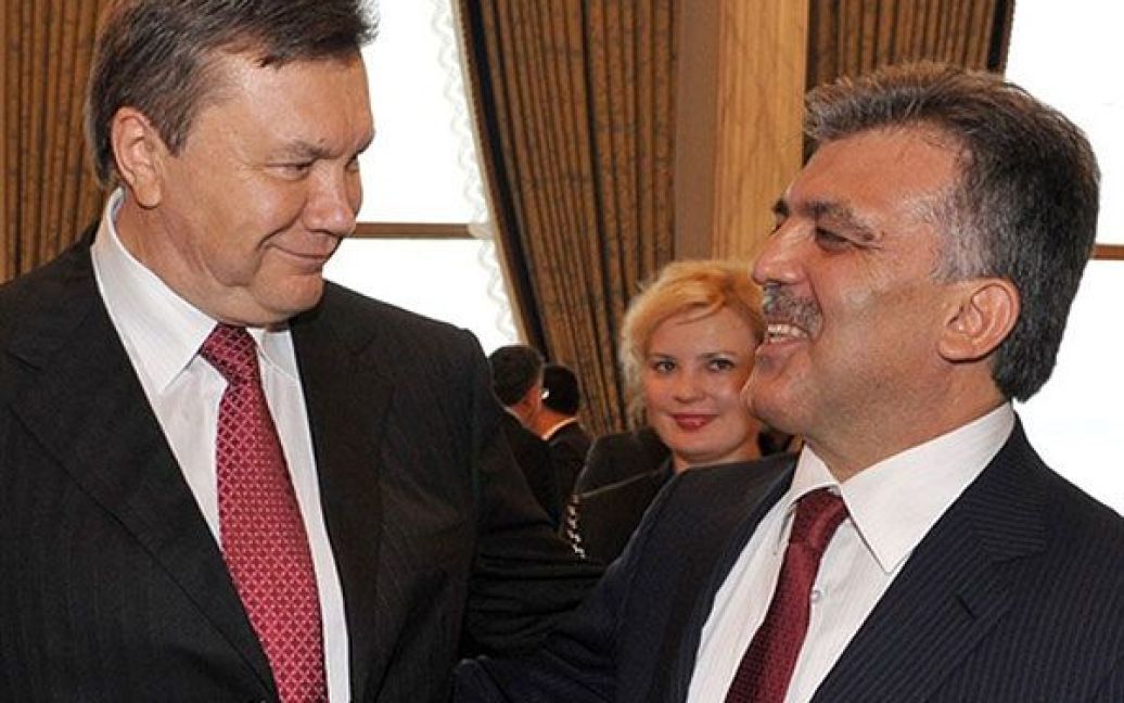 Зустріч президента України Віктора Януковича і президента Турецької Республіки Абдуллаха Гюля. / © AFP