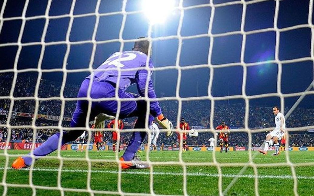 Донован забив єдиний гол у матчі у ворота Гани. / © AFP