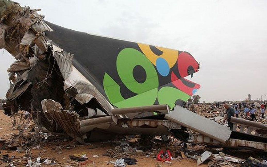 У лівійській столиці Тріполі в середу, 12 травня, зазнав аварії літак, в результаті чого загинули більше 100 людей. / © AFP