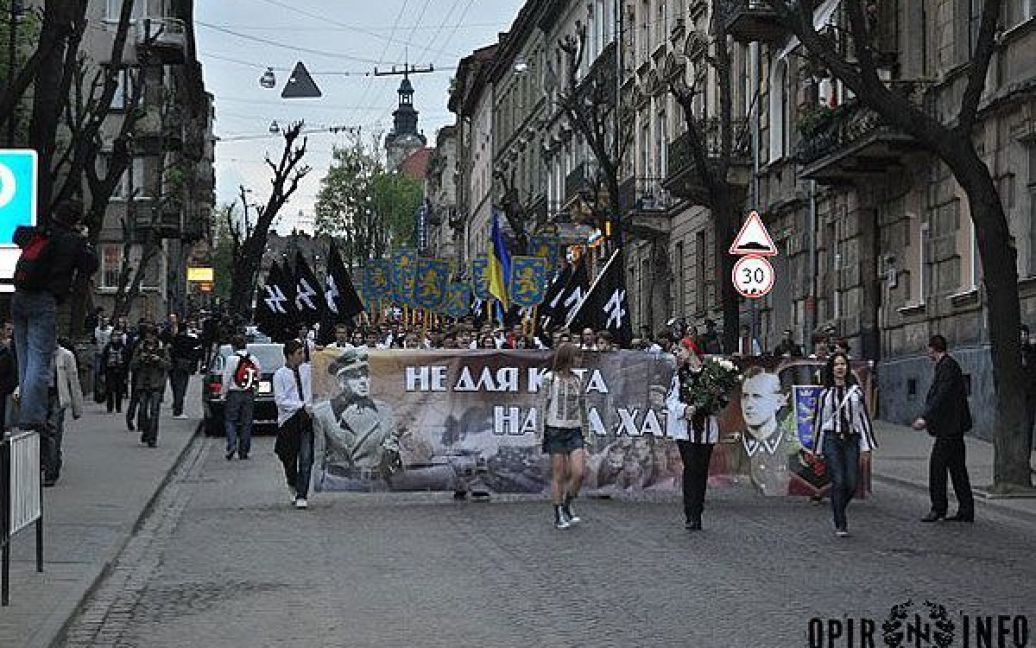 У Львові було проведено марш пам’яті воїнів дивізії "Галичина". / © Opir.Info