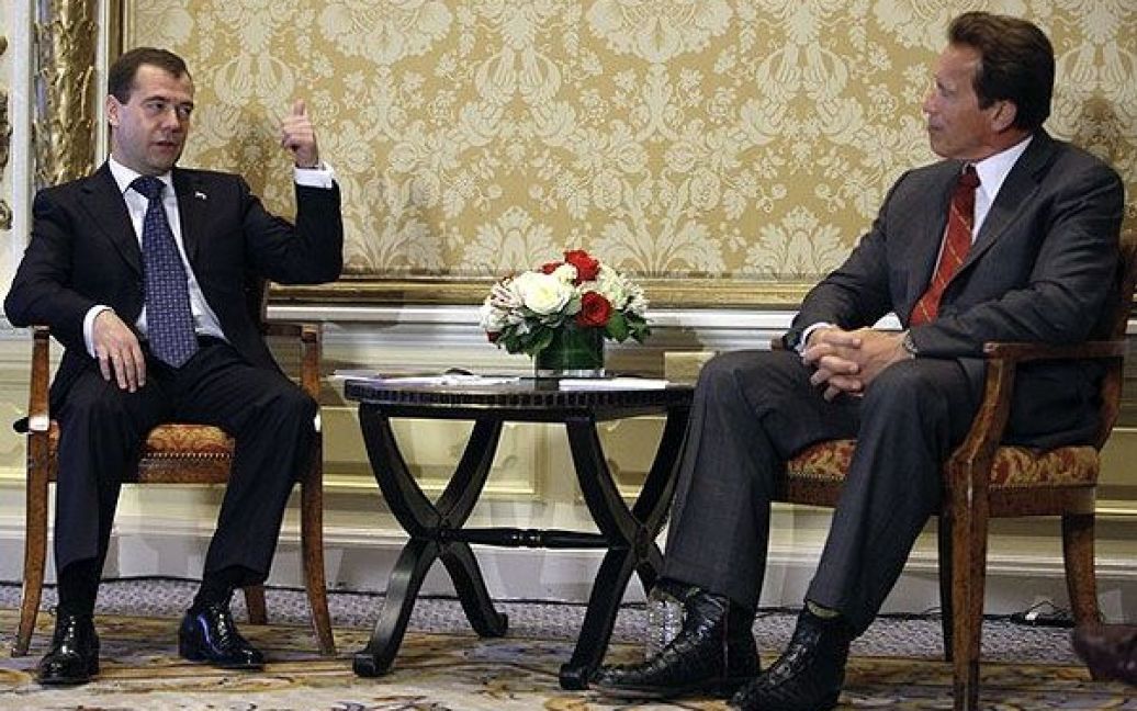"Інноваційний" візит до США Мєдвєдєв розпочав в гостях у Шварценеггера. / © AFP