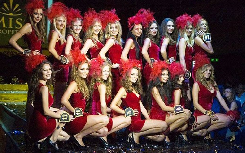 У Дніпрпетровську відбувся конкурс краси "Міс Дніпропетровськ-2010", в якому взяли участь 17 найпривабливіших дівчат міста. / © Украинское Фото
