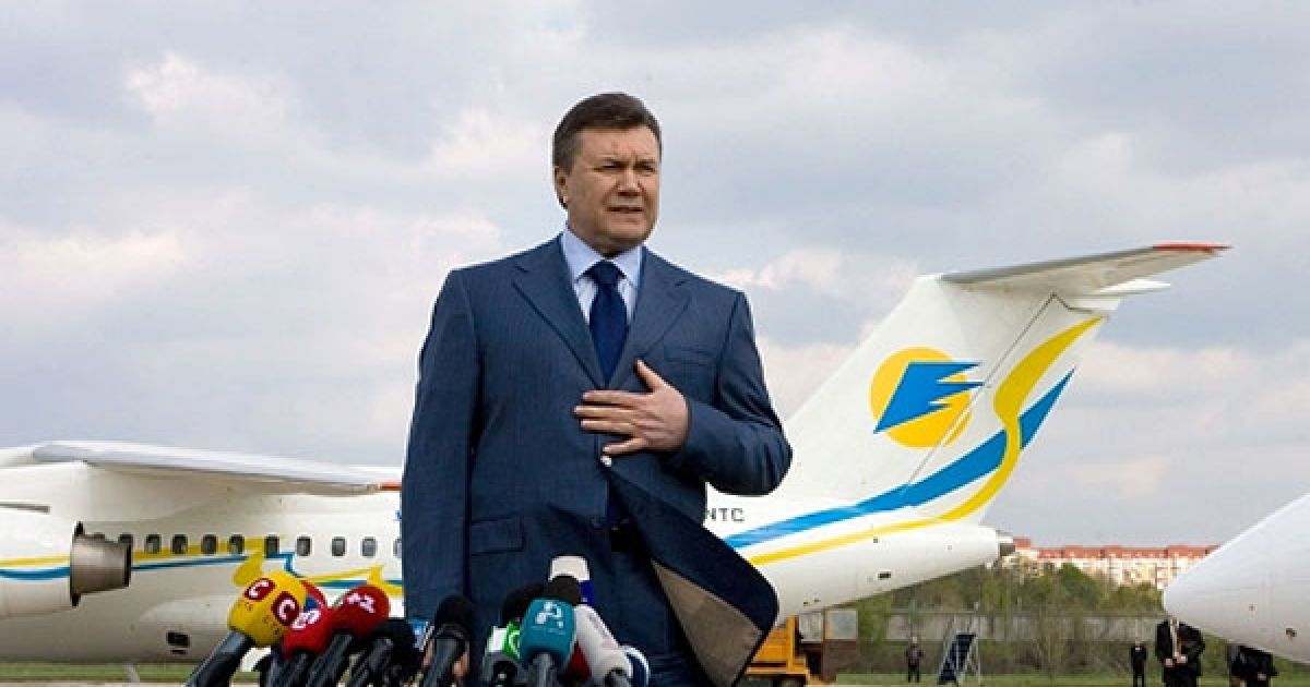Сьогодні на аеродромі ДП "Антонов" відбувся перший політ нового літака АН-158. / © President.gov.ua