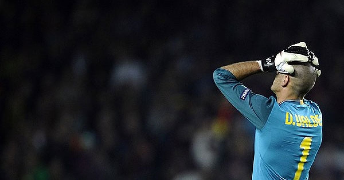 Голкіпер "Барселони" Віктор Вальдес роздратований тим, що його команда не вийшла у фінал Ліги чемпіонів. / © AFP