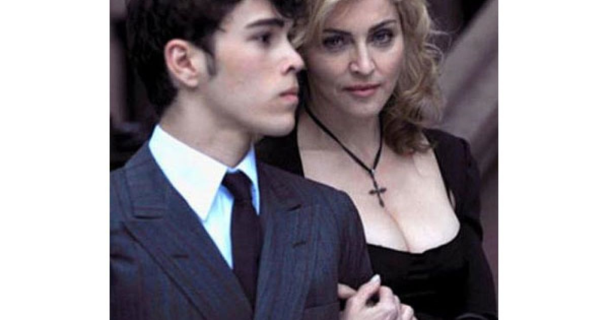 Мадонна рекламувала Dolce&Gabbana / © Zimbio