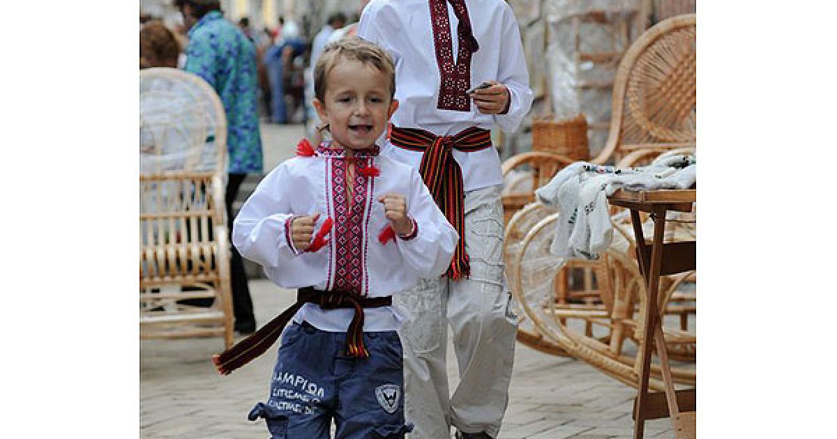 Гуляння на Андріївському узвозі. Фото PHL.com.ua / © PHL.com.ua