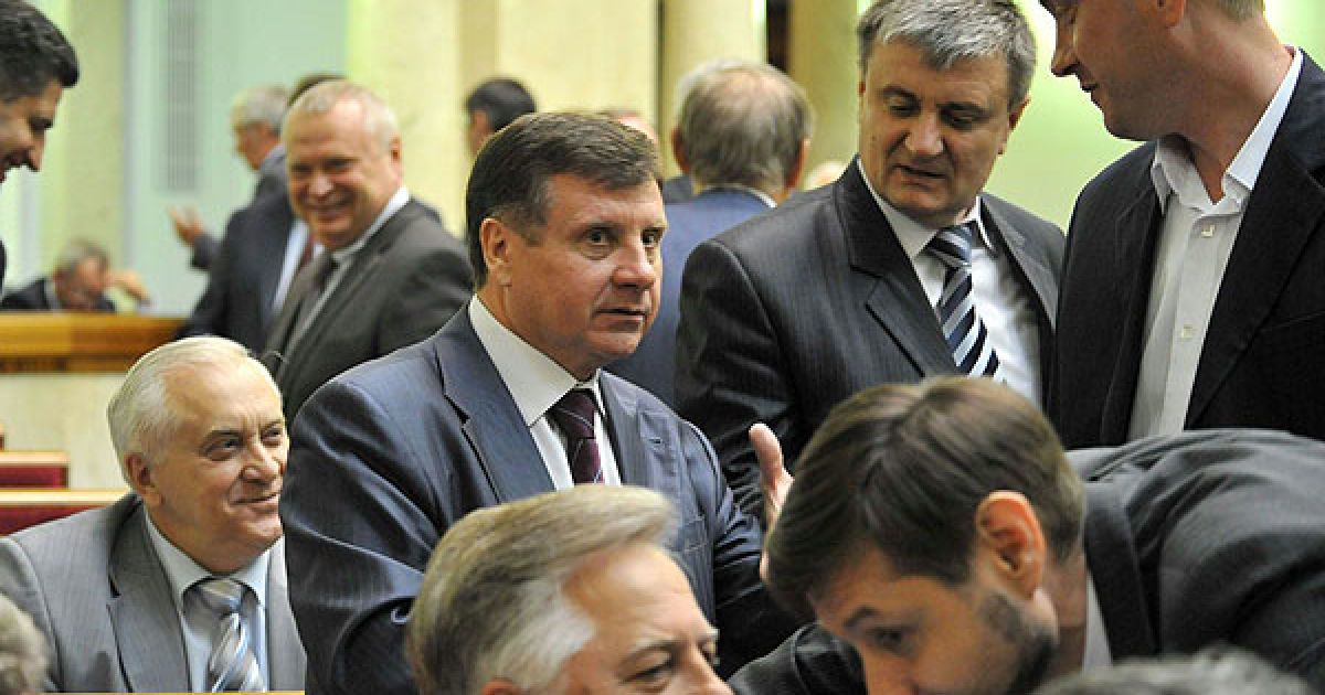Пленарний тиждень у Верховній раді розпочався з багатотисячного мітингу опозиції під будівлею ВР. / © Офіційний сайт Верховної ради