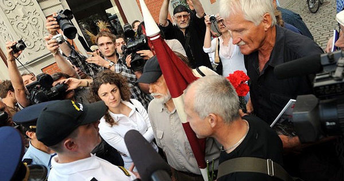 Поліція Риги зірвала марш, який латвійські націоналісти намагалися провести у річницю вторгнення німецько-фашистських військ у столицю Латвії.