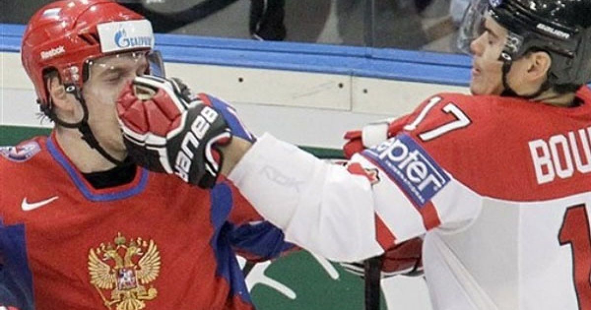 Росія розгромила Канаду на чемпіонаті світу з хокею з рахунком 5:2 і вийшла у півфінал. / © daylife.com