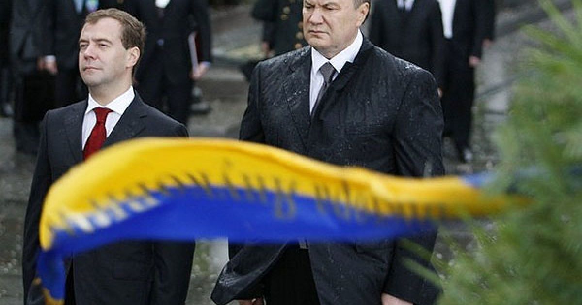 У вівторок, 18 травня, Мєдвєдєв зустрінеться з представниками українського та російського бізнесу. Крім того, він прочитає лекцію студентам Київського національного університету імені Тараса Шевченка.