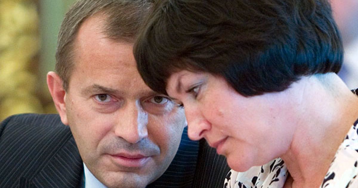 Акімова пересісти на звільнене Клюєвим крісло поки не збирається