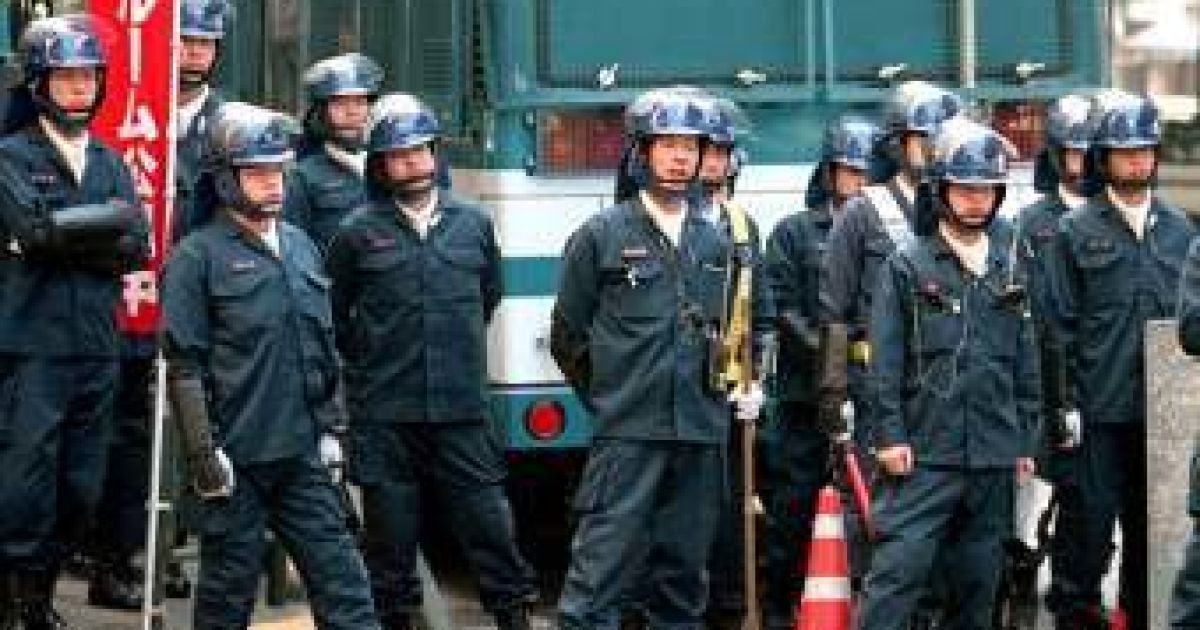 У Китаї демонстранти громили японські магазини