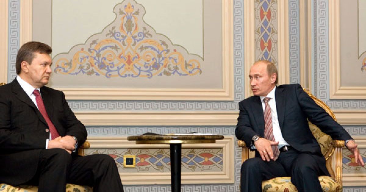 Президент Віктор Янукович попросив прем'єра Росії Володимира Путіна посприяти кредитуванню російськими банками будівництва двох нових блоків на українських атомних електростанціях. / © President.gov.ua