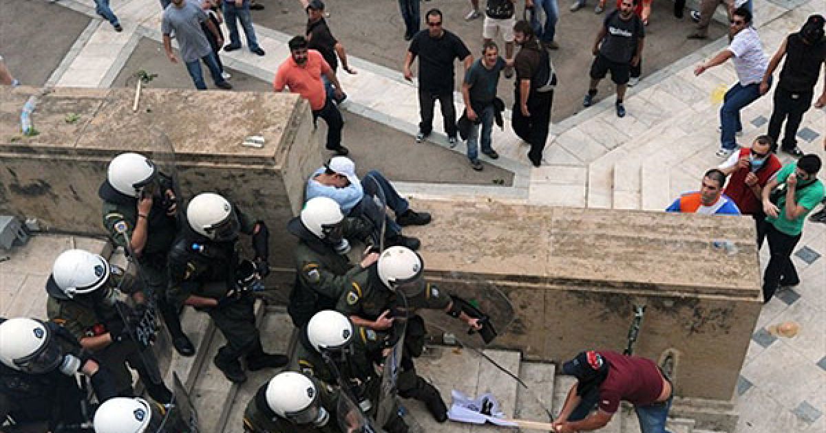 Масові мітинги і заворушення у Греції / © AFP