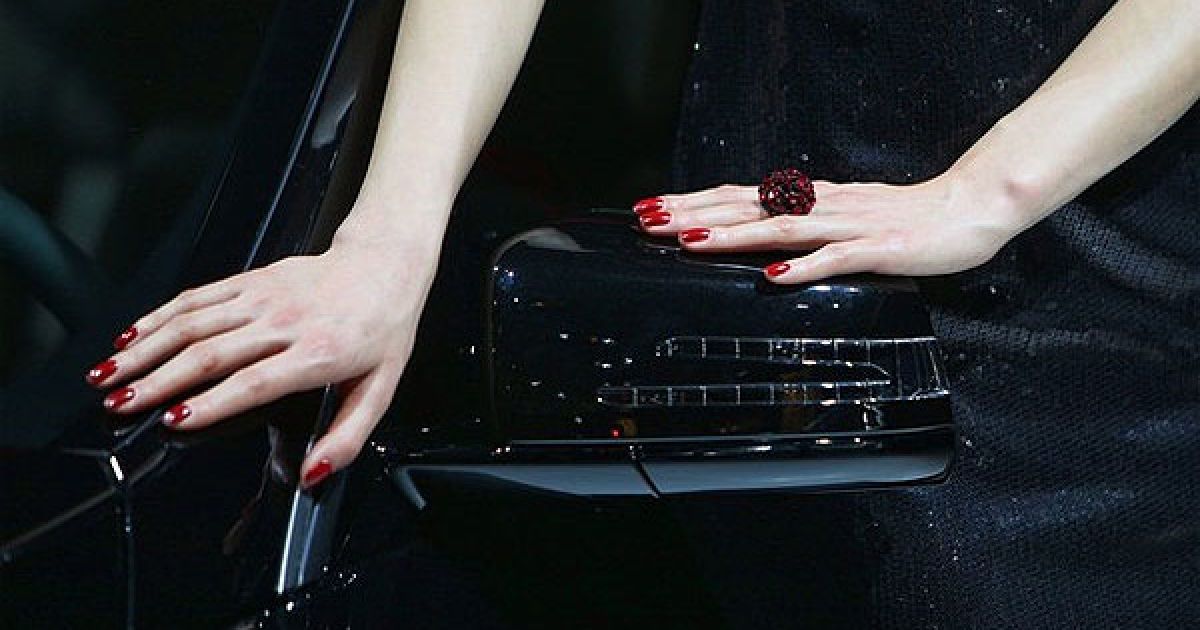 На "Auto China-2010" буде представлено 990 автомобілів, в тому числі, 89 світових автопрем’єр, 95 моделей автомобілів, які працюють на альтернативних джерелах енергії. / © Getty Images/Fotobank