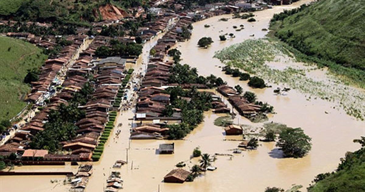 Губернатор північно-східного бразильського штату Алагоас Теутоніо Вілела Фільо висловив побоювання, що найближчим часом кількість загиблих може істотно зрости. / © AFP