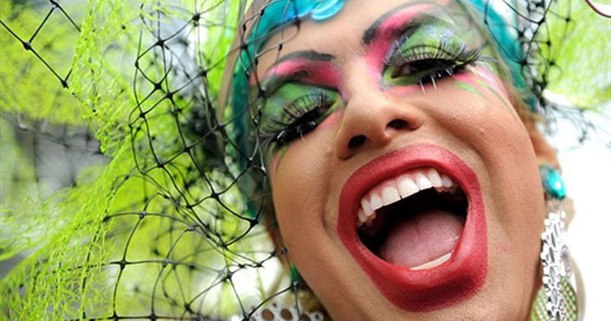 Колумбія, Медельїн. Учасник щорічного гей-параду у Медельїні.