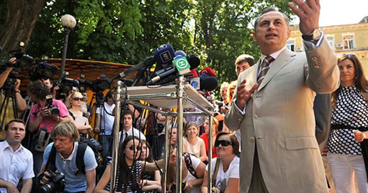 Колесніков зазначив, що на даному етапі основними інфраструктурними об'єктами до Євро-2012 є стадіони. / © AFP