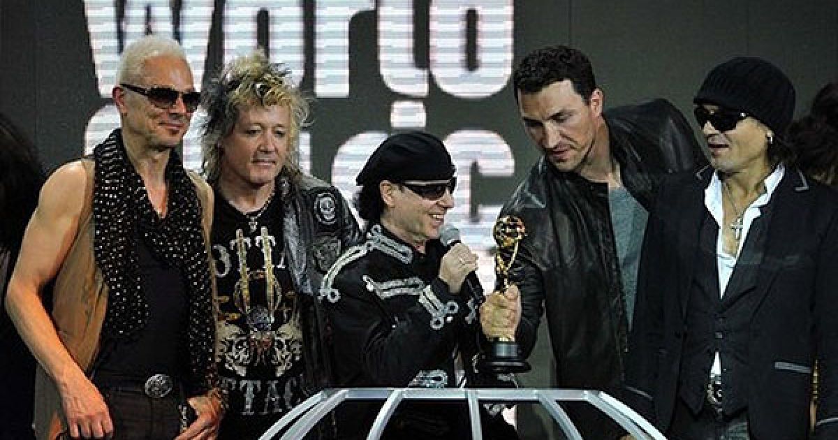 Володимир Кличко вручив премію гурту "Scorpions", яких назвали легендами рок-музики / © Getty Images/Fotobank