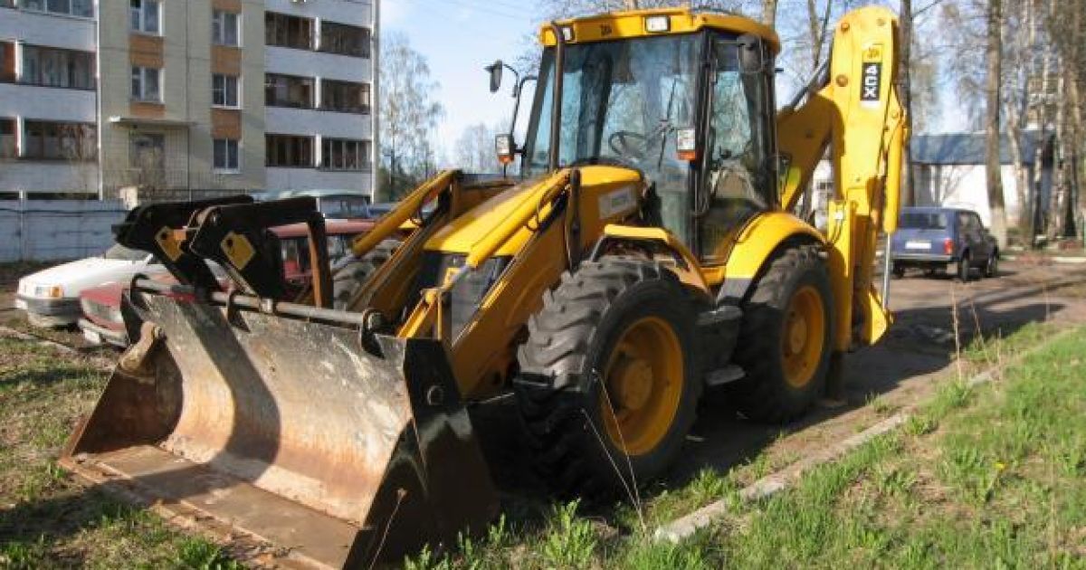 Из-за неизвестных на экскаваторе пострадали тысячи людей