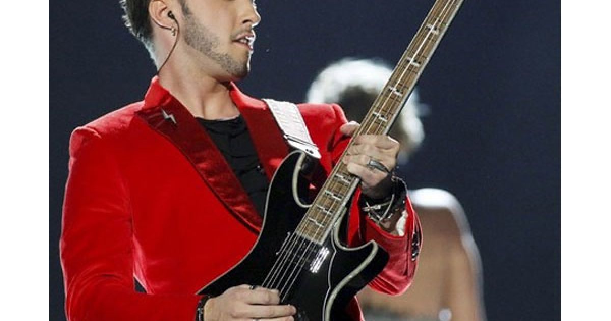 Вукасін Бражич (Боснія і Герцоговина) з піснею "Thunder And Lightning" / © Getty Images/Fotobank