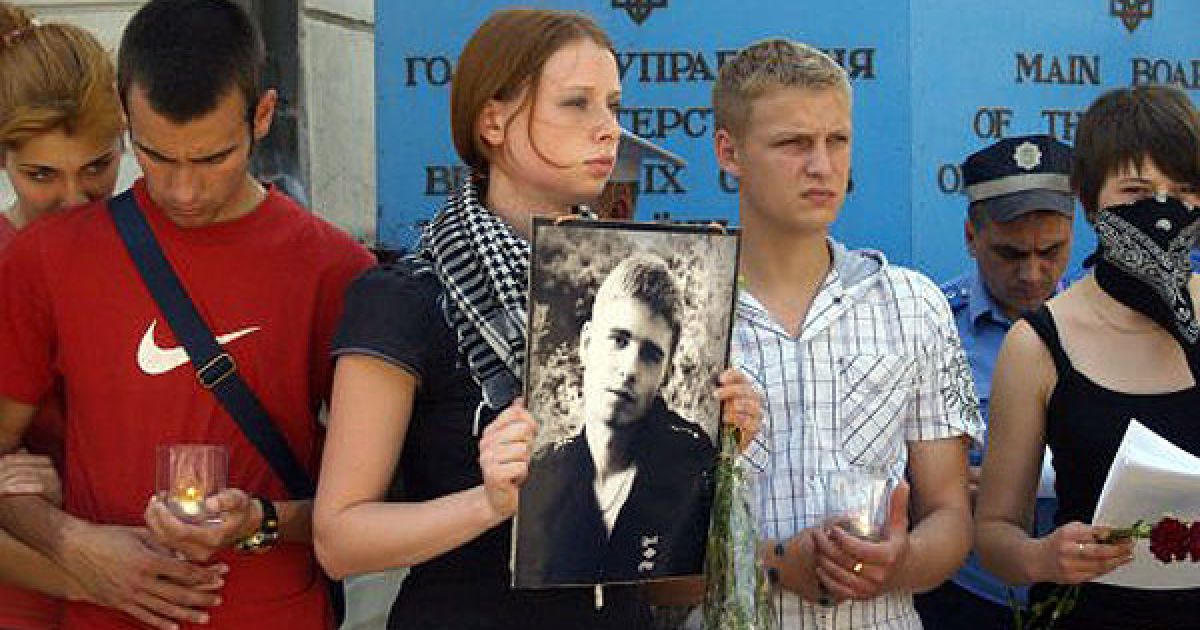 "Те, що відбувається зараз в країні, &ndash; це початок насадження поліцейського режиму", - наголошують представники громадськості. / © УНІАН