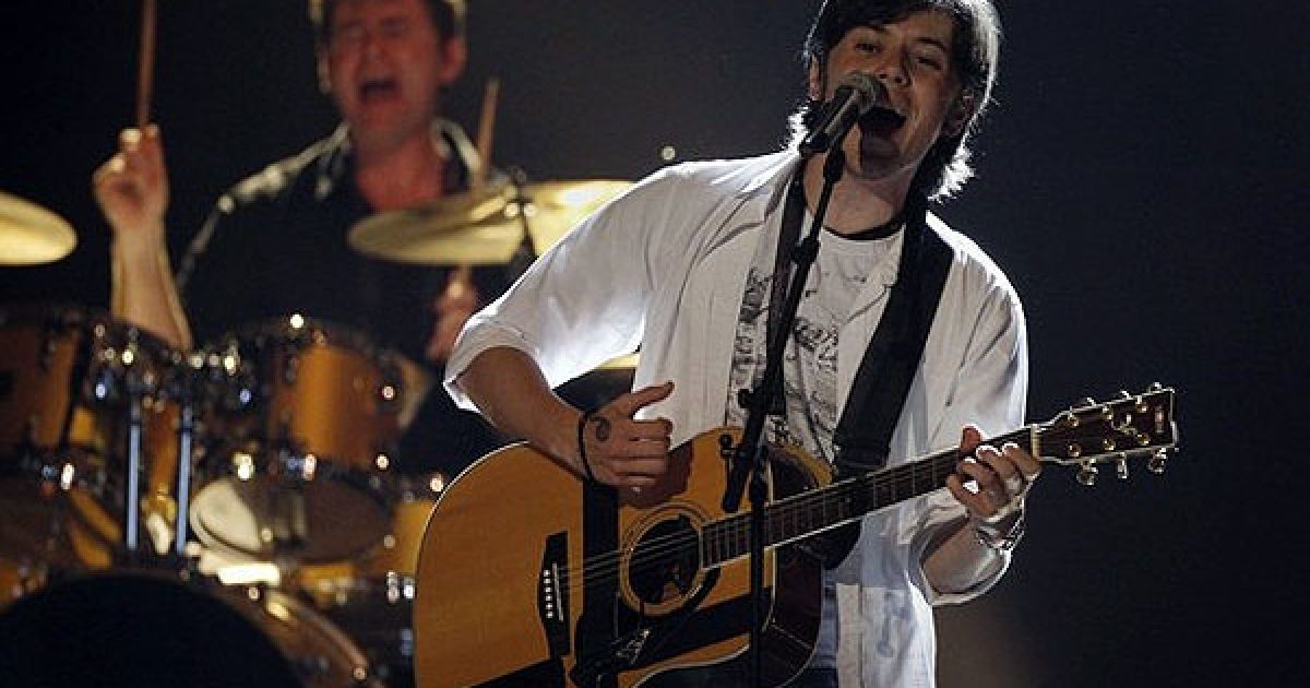 Йон Лілігрін і "The Islanders" (Кіпр) з піснею "Life Looks Better In Spring" / © daylife.com