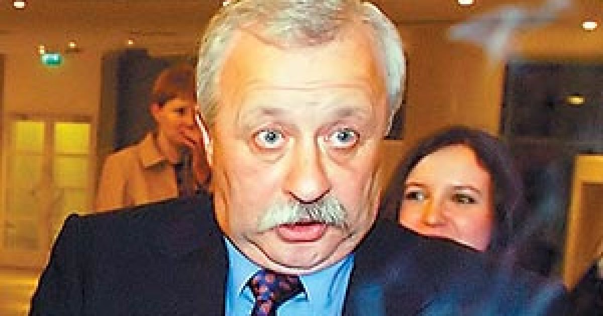 Ведучому  "Поле чудес" сьогодні виповнилося 65.