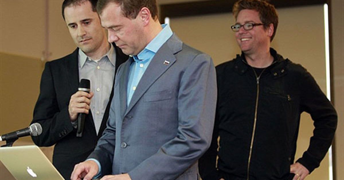 Дмитро Мєдвєдєв робить свій перший запис у Twitter / © AFP