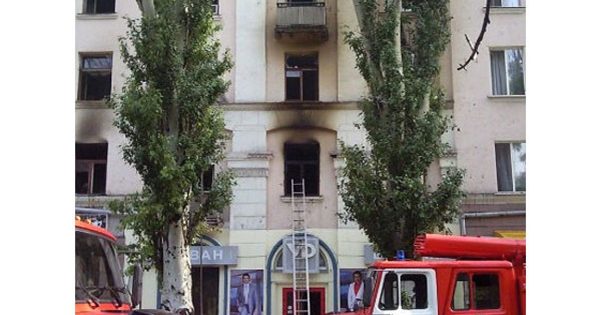 Одна людина загинула і сім травмовані в результаті вибуху у житловому будинку Дніпродзержинська. / © Фото Дениса Корнієнка