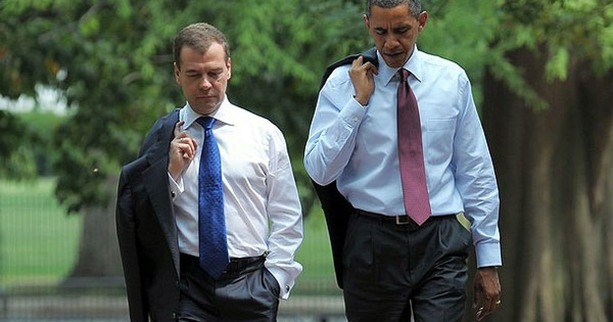 Офіційна ж зустріч пройшла в двох складах: вузькому і широкому. / © AFP