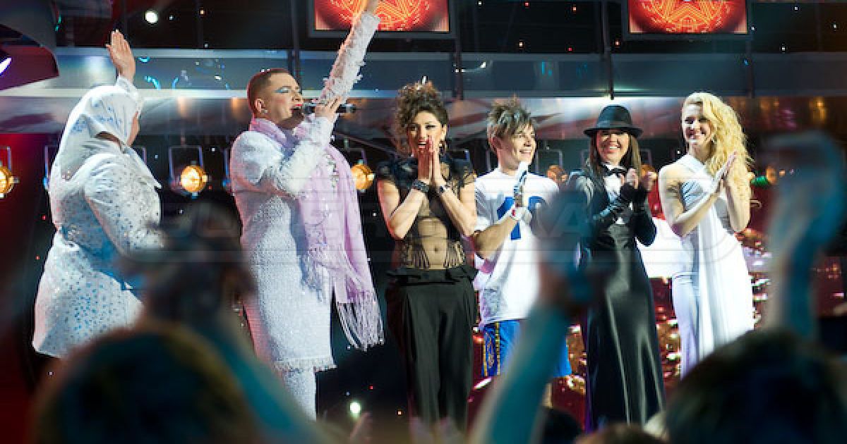 На "Суперзірці" Вєрка Сердючка зняла свій фірмовий капелюшок-зірку