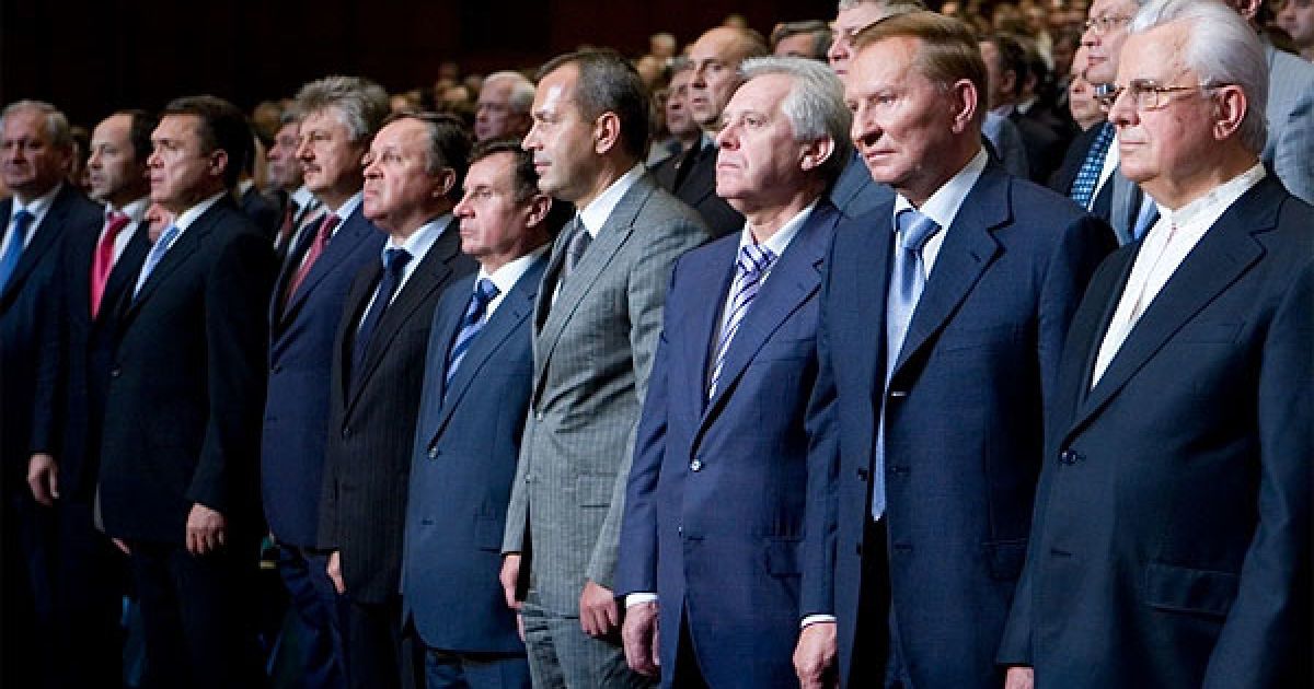 Перші особи України зібрались послухати виступ президента Віктора Януковича зі сцени палацу "Україна". / © President.gov.ua