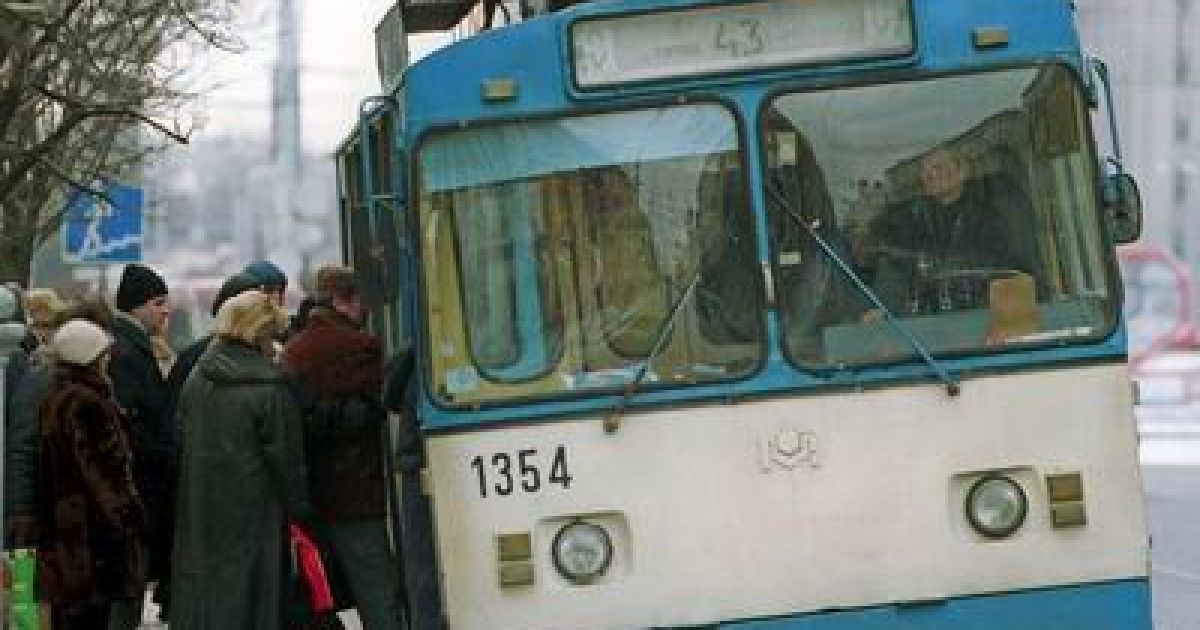 Два дні поспіль у тролейбусах від удару струмом травмувалися люди