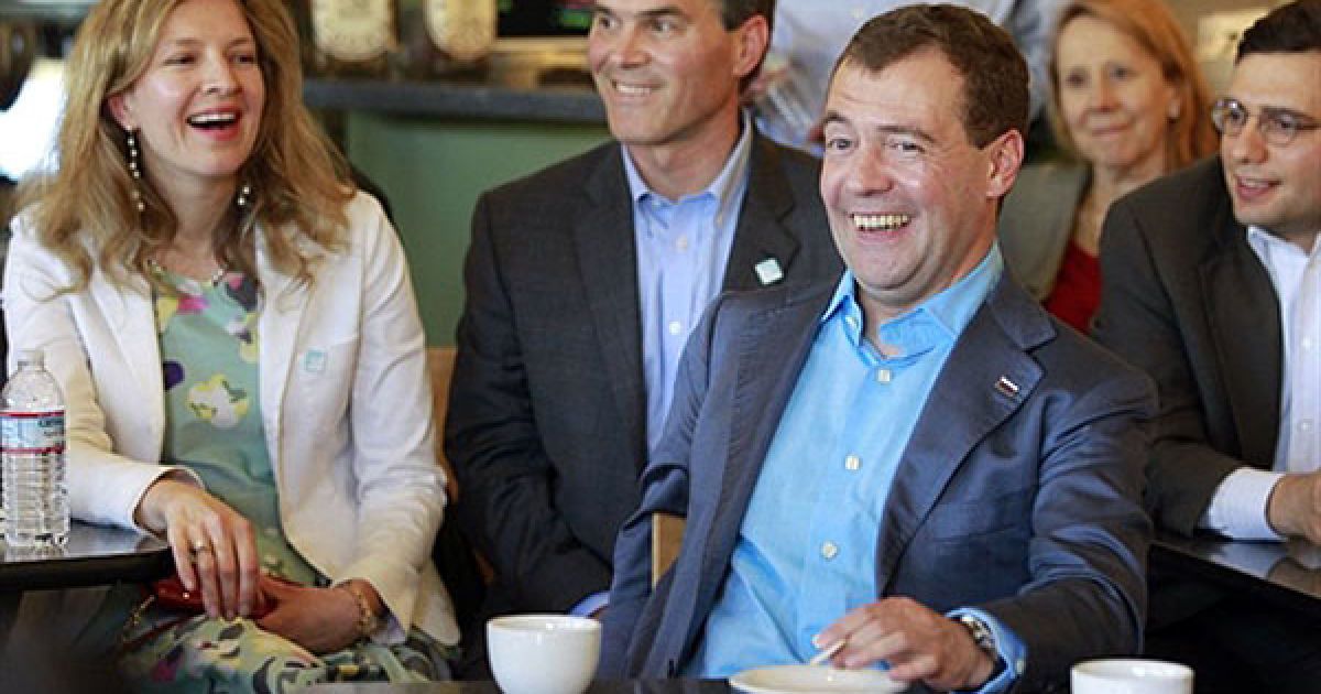 Російський президент відвідав Каліфорнію з "інноваційним візитом". / © AFP