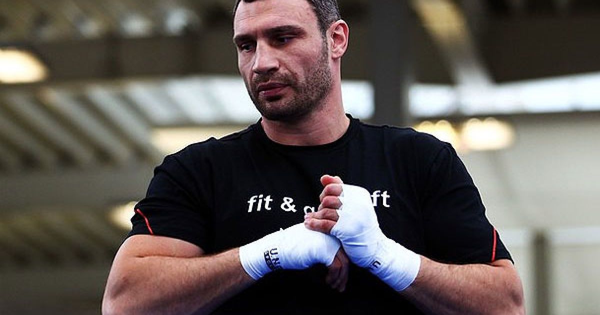 У Гельзенкірхені відбулись відкриті тренування чемпіона світу WBC Віталія Кличка і претендента на його титул Альберта Сосновського.