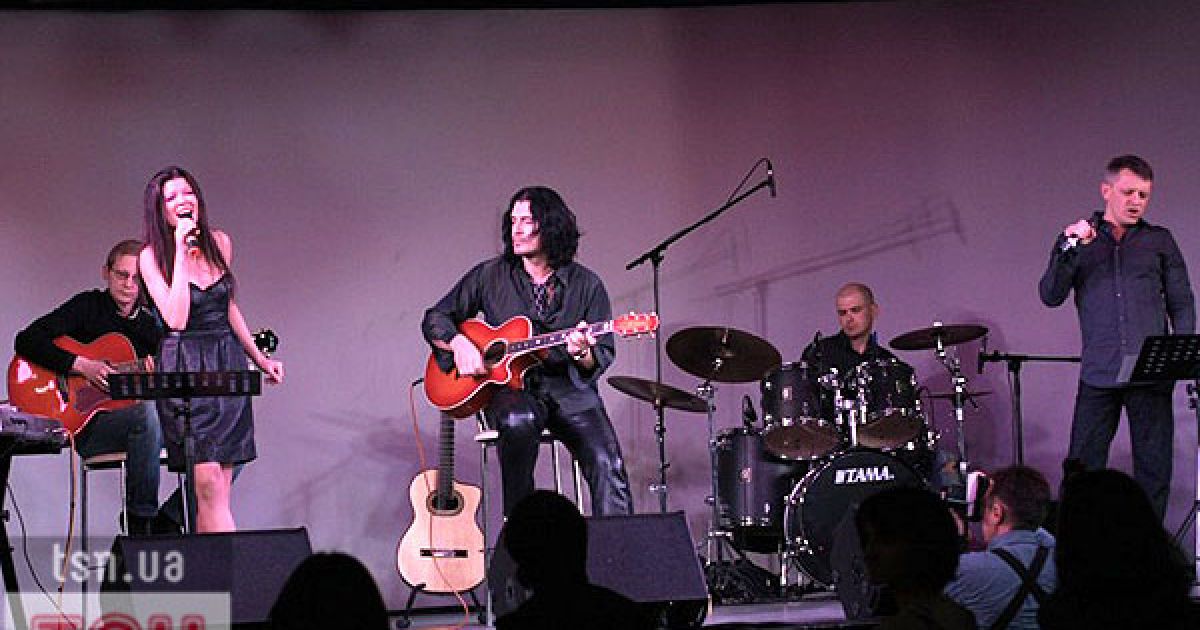 В одному з київських клубів відбулась презентація першого кліпа нового українського гурту TFC ("Tea Fun Club").
