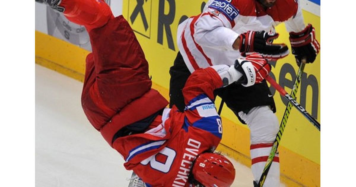 Росія розгромила Канаду на чемпіонаті світу з хокею з рахунком 5:2 і вийшла у півфінал. / © daylife.com