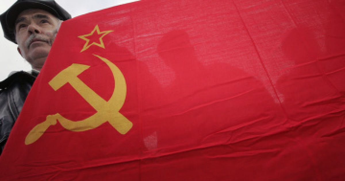 Комуністи перекрили Хрещатик