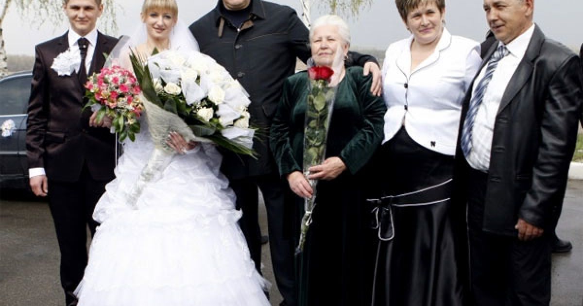 Фото з президентом на згадку. / © President.gov.ua