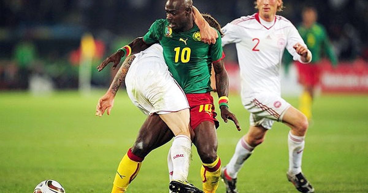 Аггер стає на шляху у Емана / © AFP