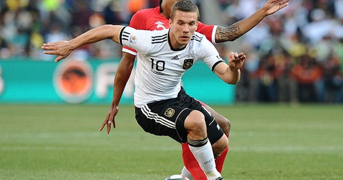 Лукаш Подольські в атаці / © Getty Images/Fotobank