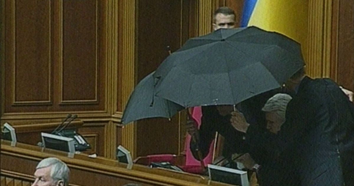 Литвин хоче заборонити проносити сторонні речі до сесійної зали