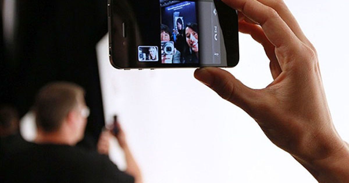 На щорічній конференції розробників WWDC у Сан-Франциско було представлено новий смартфон iPhone 4. / © AFP