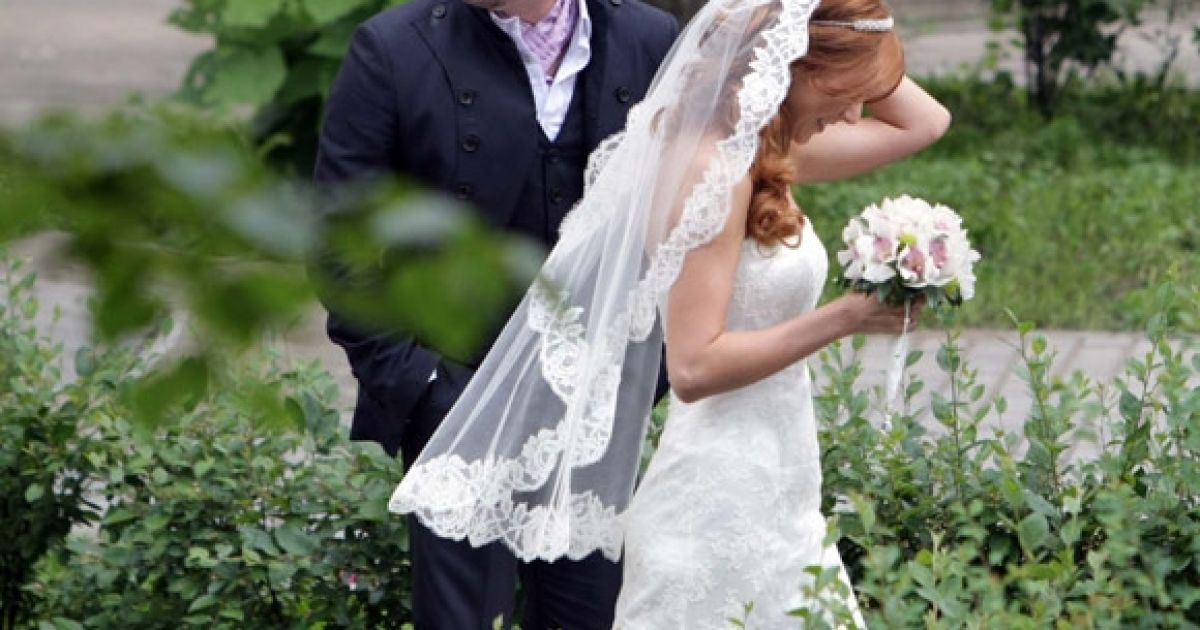 Подольська та Пресняков відсвяткували весілля на кораблі / © LifeShowbiz