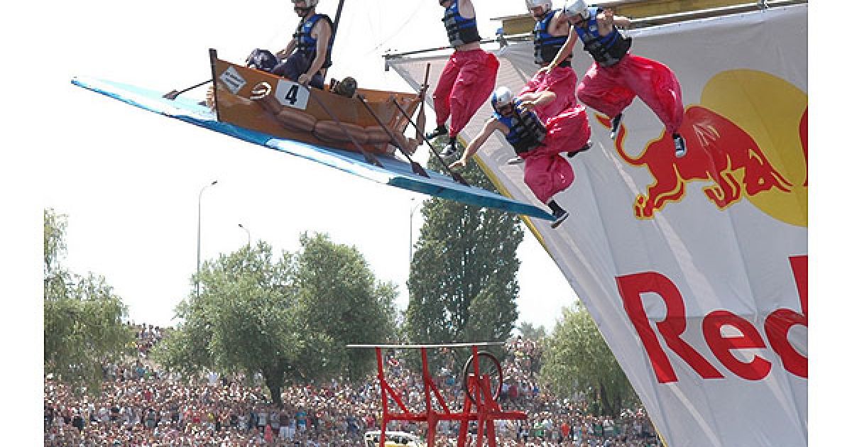 Команда з Кіровограду "Козаки".