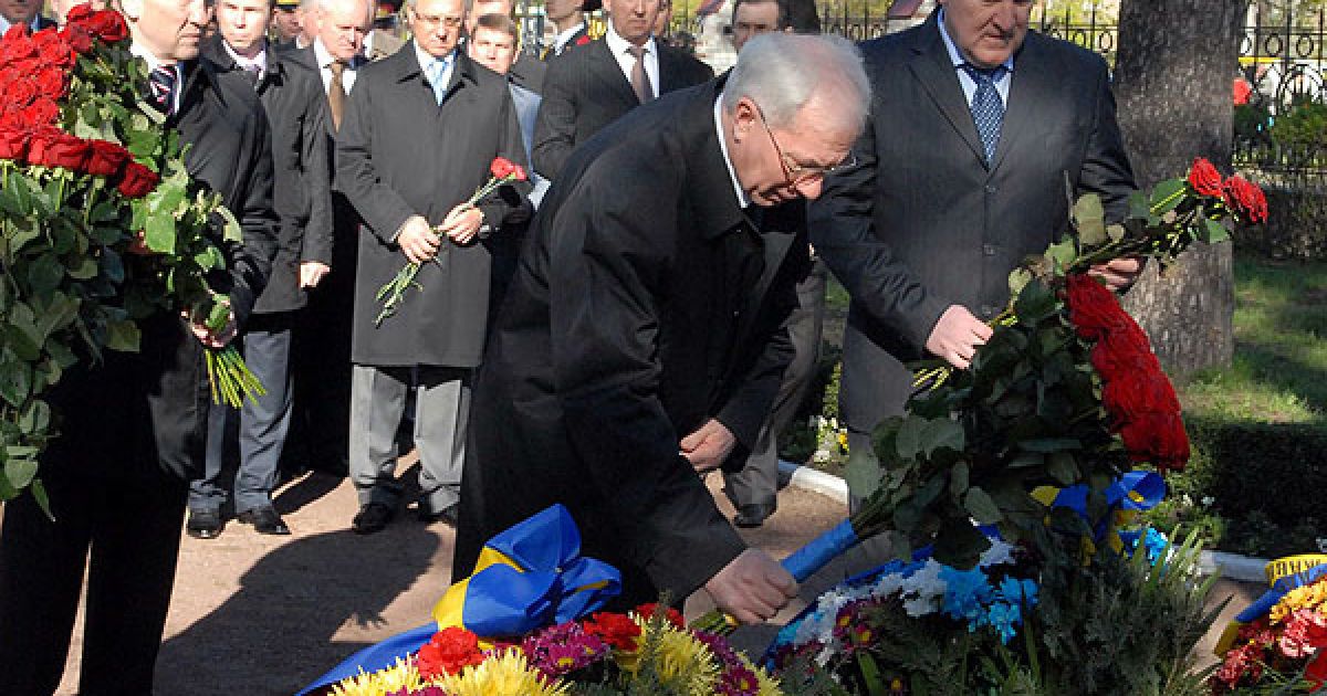 Прем’єр-міністр України Микола Азаров взяв участь в офіційних заходах з нагоди 24-ї річниці трагедії на ЧАЕС. / © kmu.gov.ua
