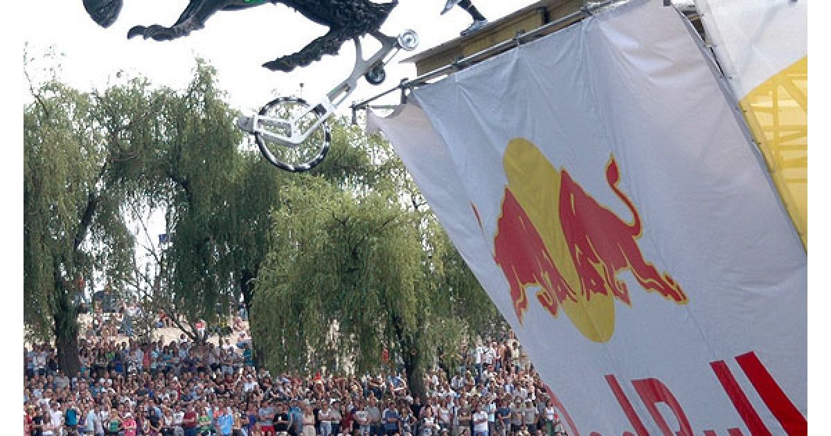 Київська команда "Чужі".